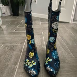 NOMAD rain boots size 6 new / no box